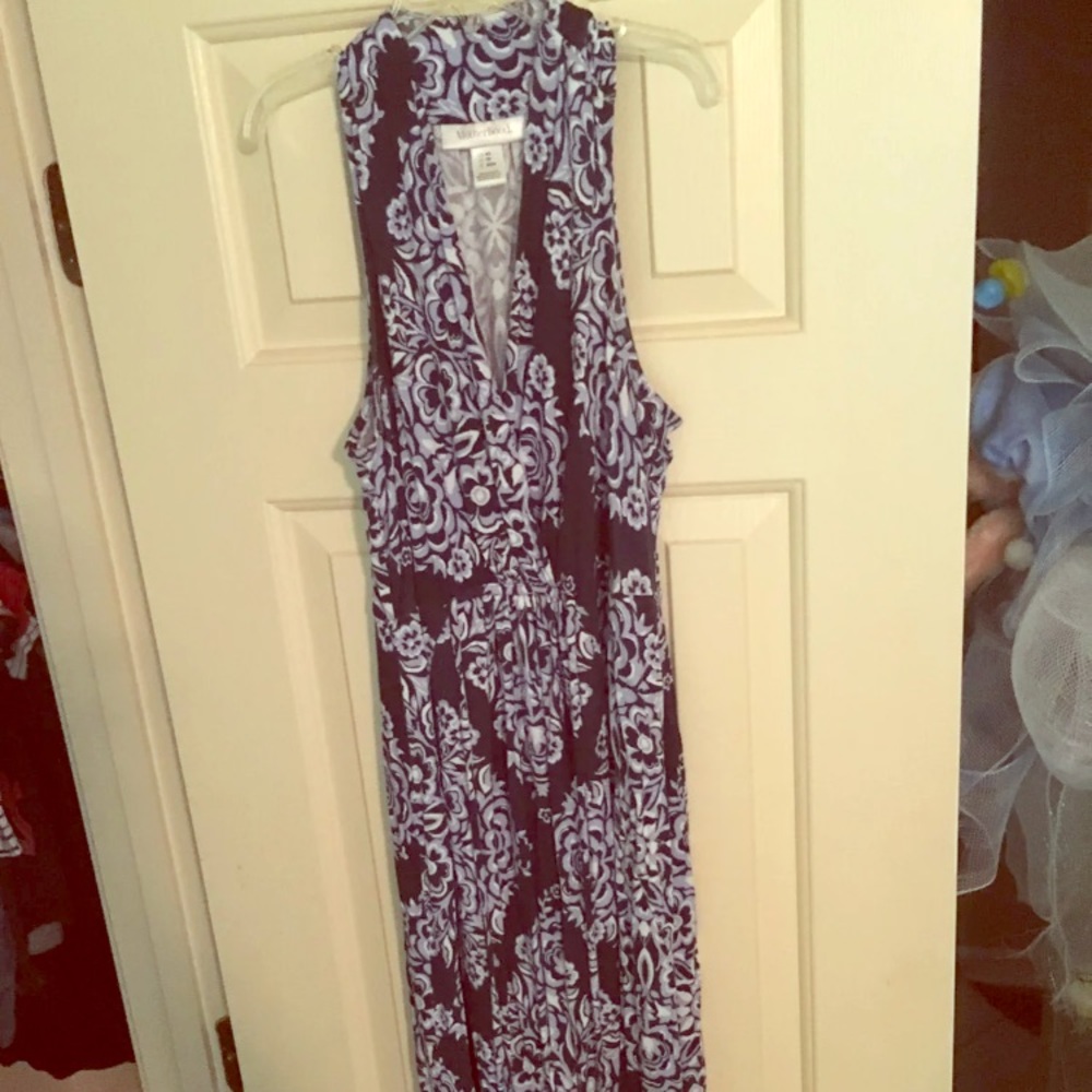 Long maternity dress